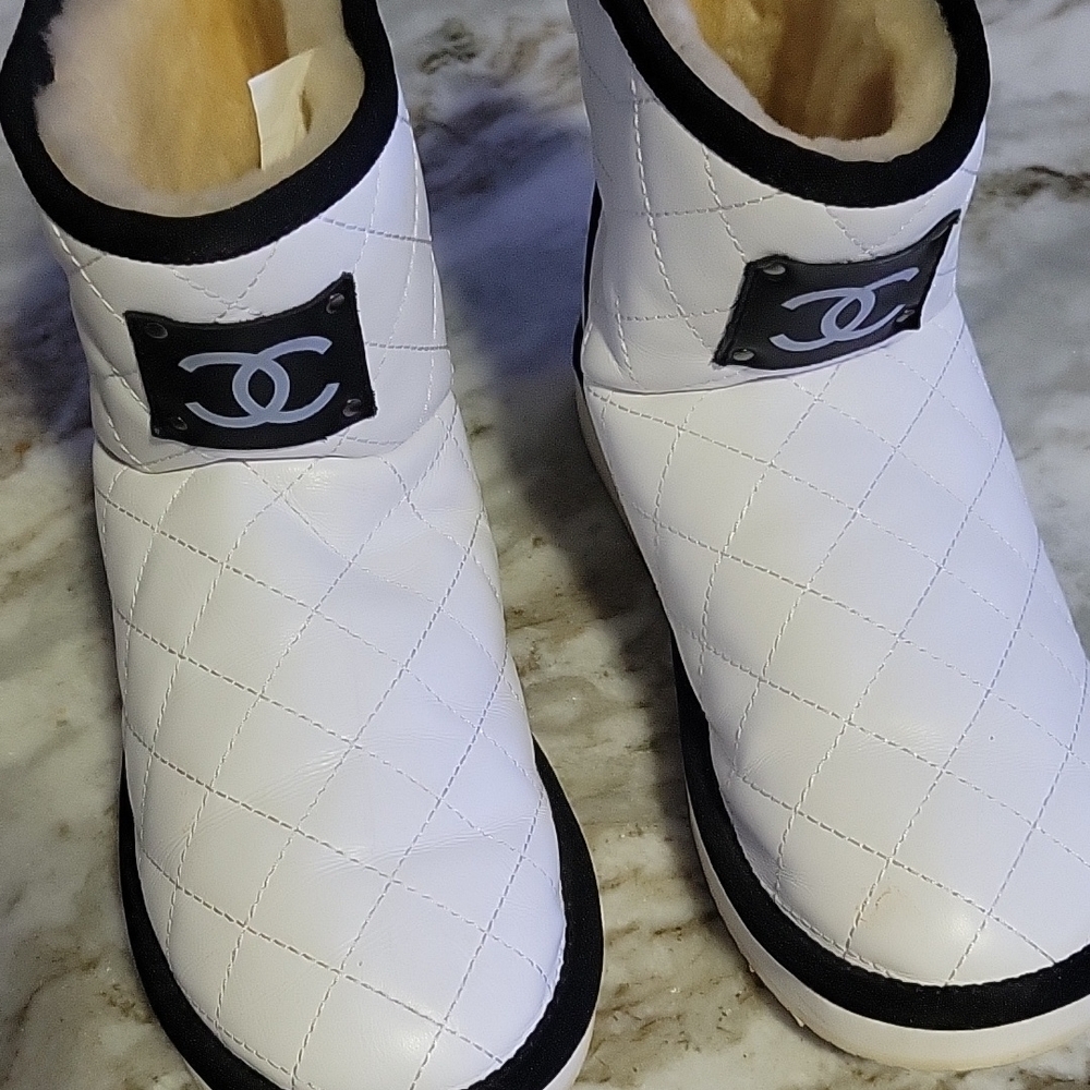Chanel White Quilted Women's Shoes